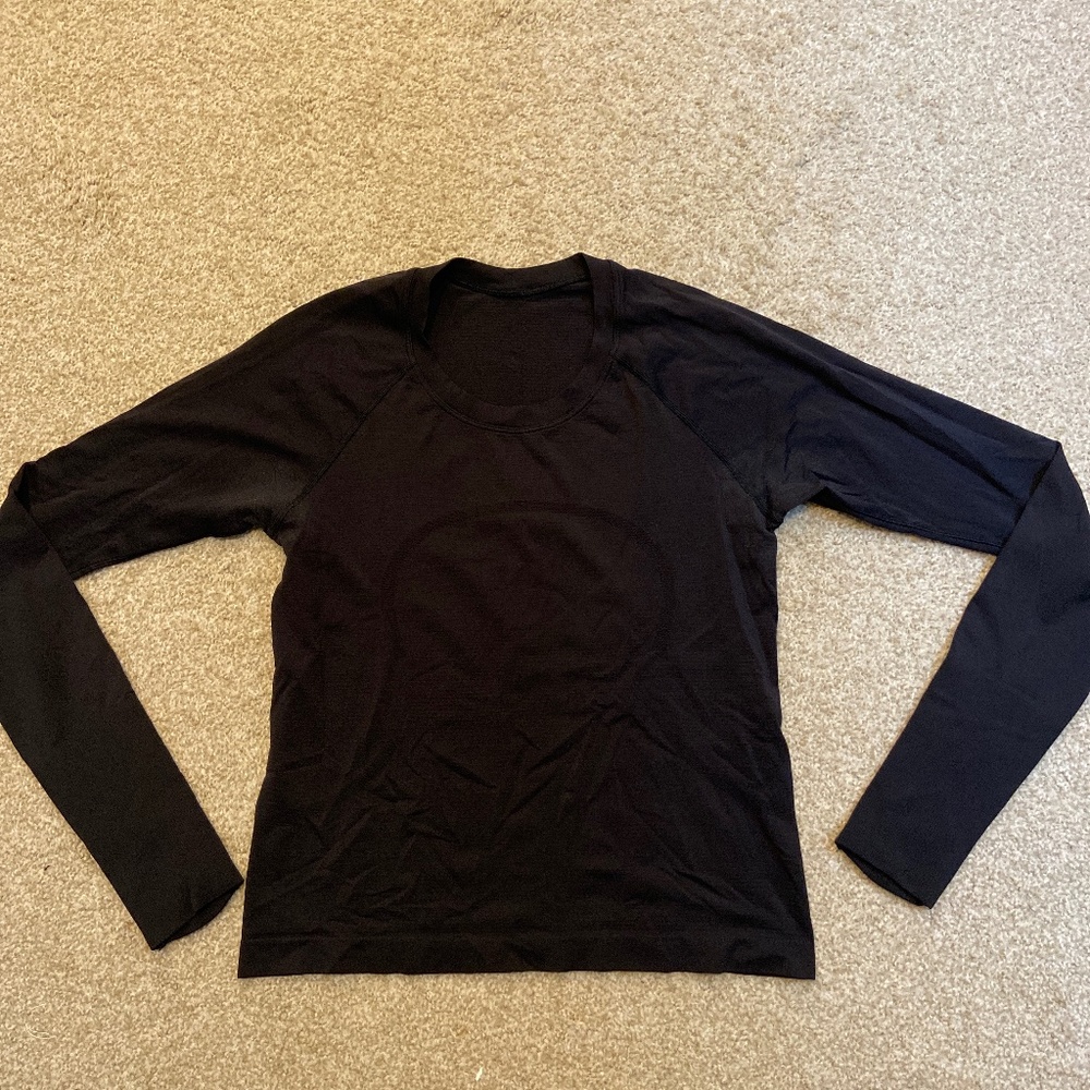 Lululemon Swiftly waist length long sleeve shirt, size 8, black
